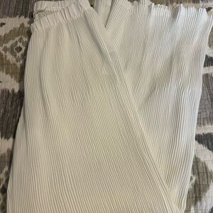 PrettyLittleThing White Chiffon Plisse Oversized Wide Leg Trousers Pants